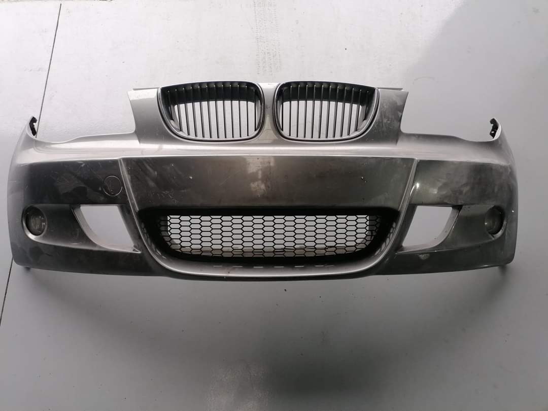 Parachoque frente original pack M
Bmw seire 1 E87 e81